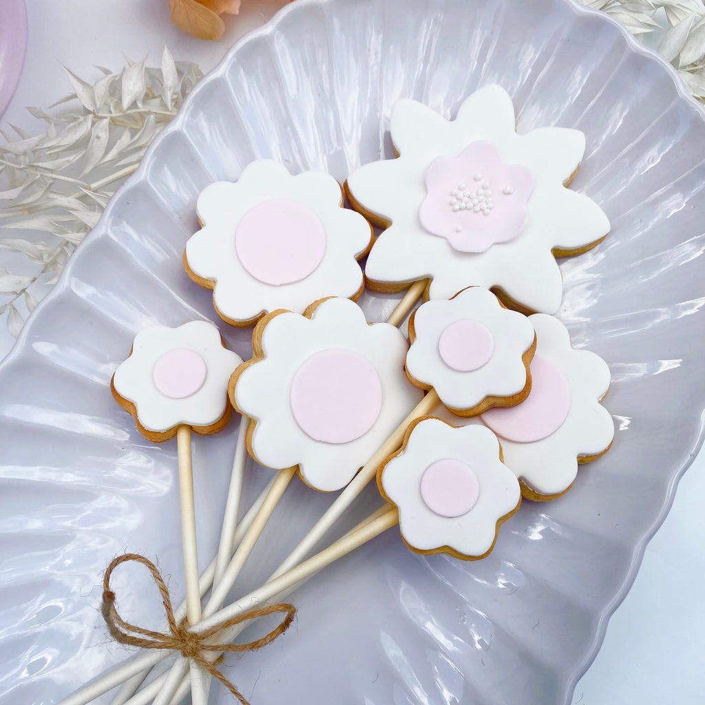 Mother’s Day Daisy Cookie Bouquet