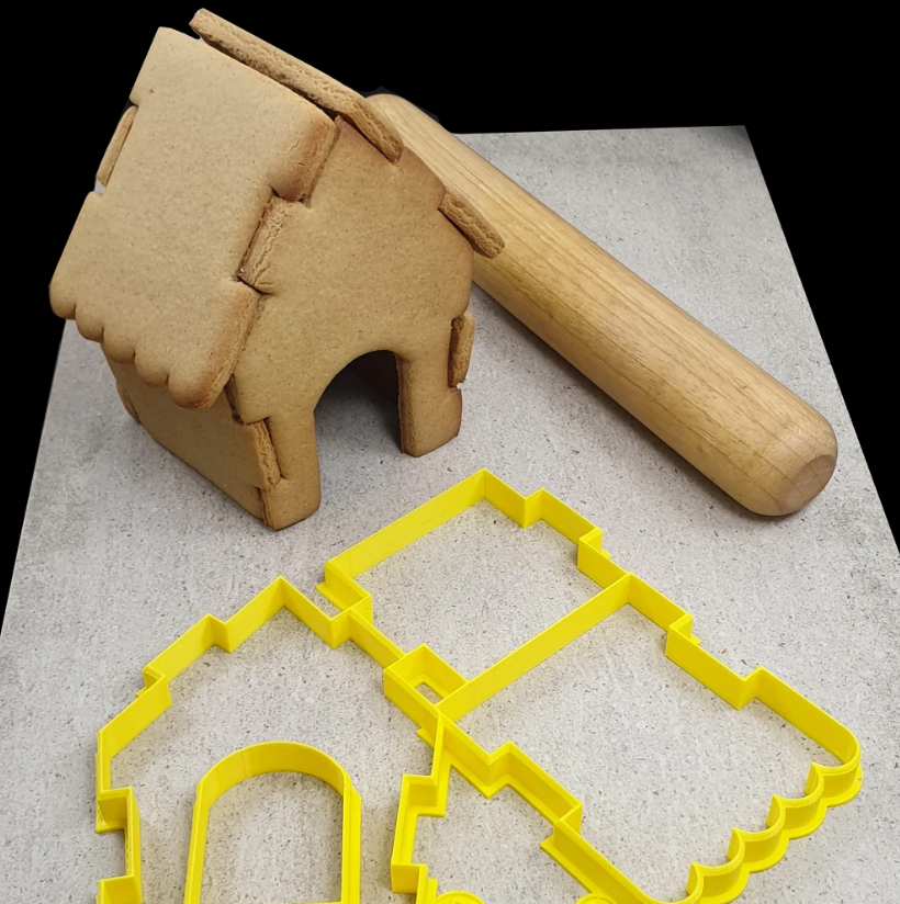Interlocking Gingerbread House Cutter